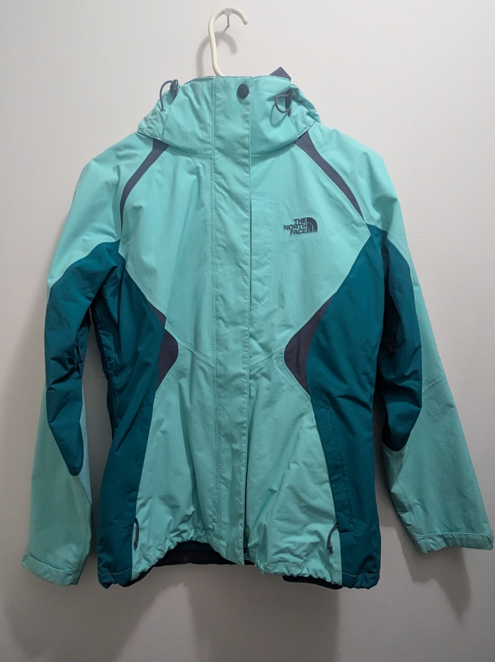 North Face Women's Mint and Teal Colorblock Ski Jacket W/ Fleece Underjacket